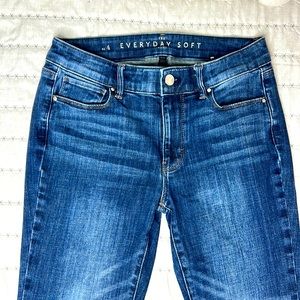 White House Black Market Jeans Size 4